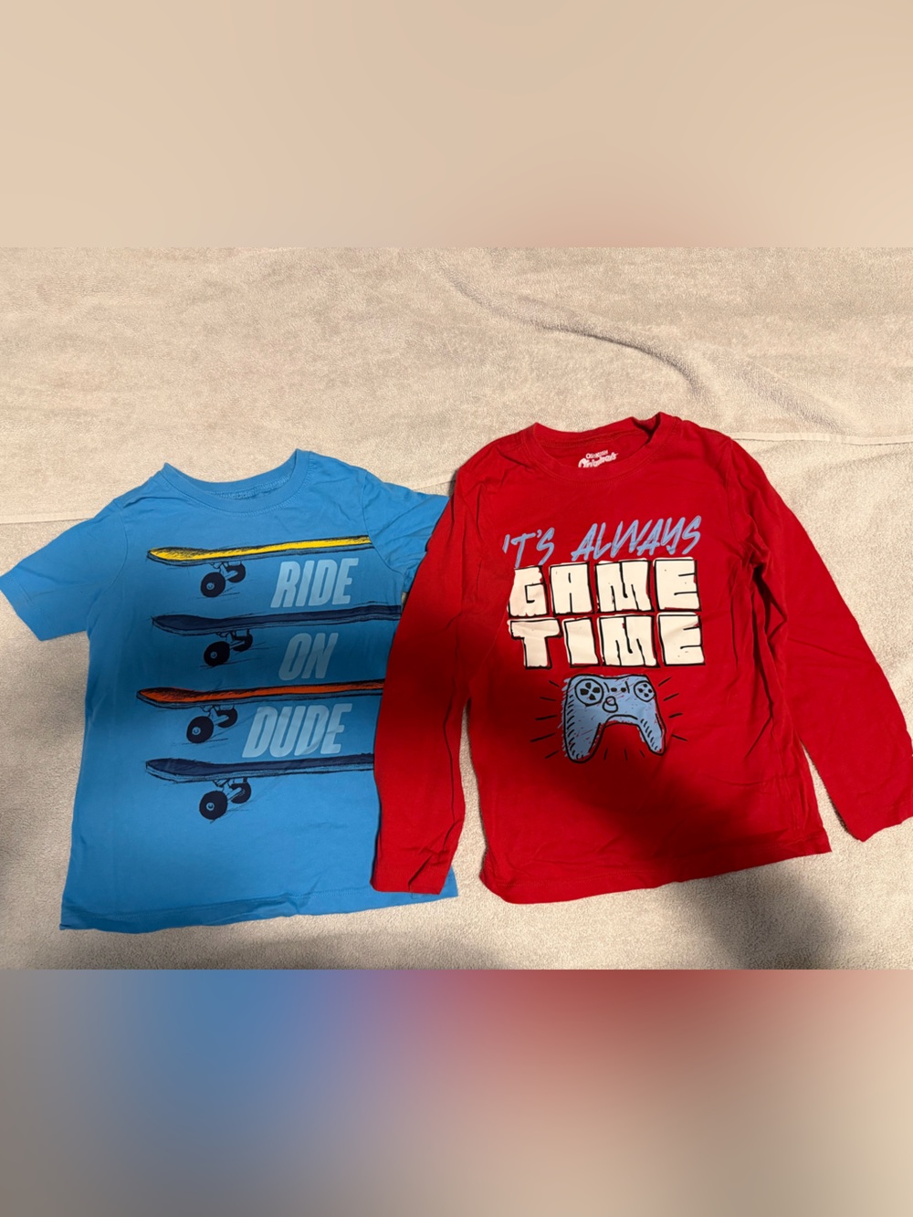 OshKosh B'gosh bundle of Graphic Kids Tees